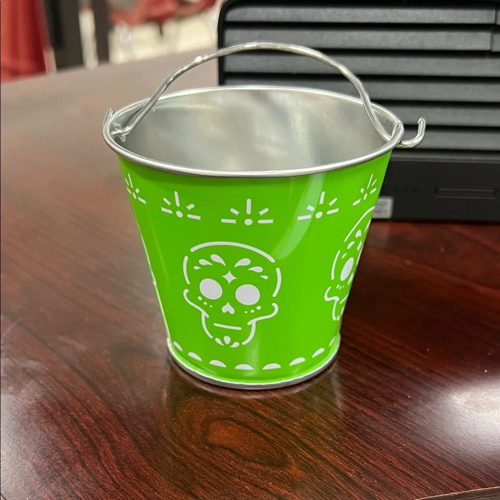 Colorful Skull Design Party Buckets Set